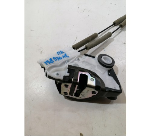 Замок двери передний правый