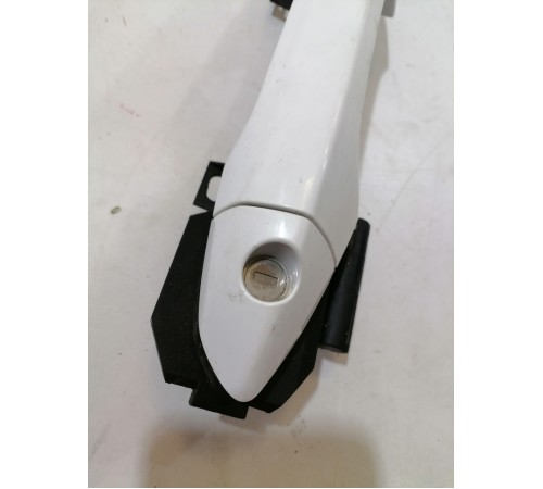 Ручка двери передняя левая наружная