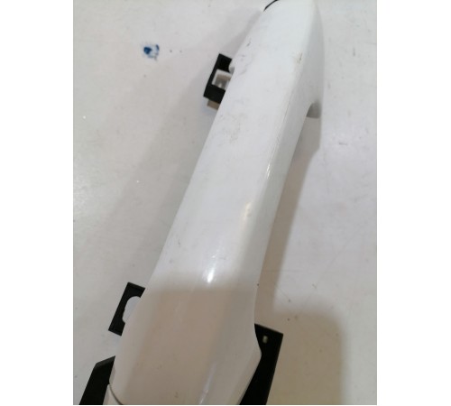 Ручка двери передняя левая наружная