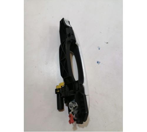 Ручка двери передняя левая наружная