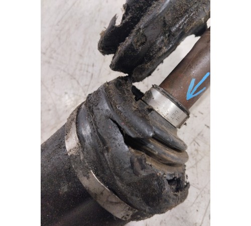 Привод (полуось) передний правый