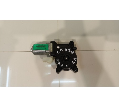 Моторчик стеклоподъемника задний левый