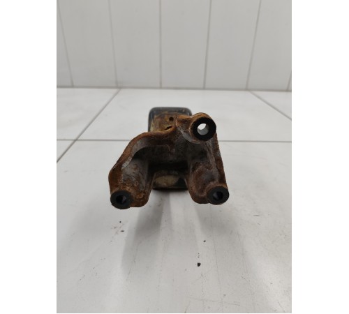 Опора двигателя левая