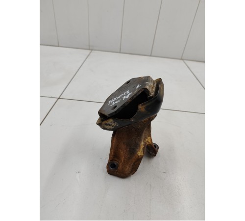 Опора двигателя левая