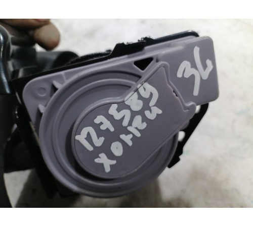 Ремень безопасности задний левый