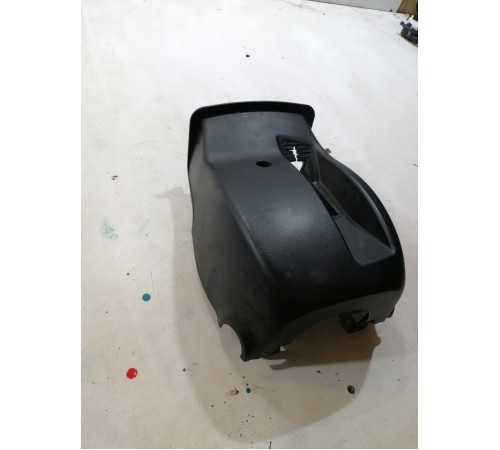 Кожух рулевой колонки нижний