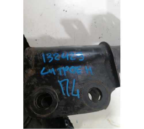 Амортизатор подвески передний левый в сборе