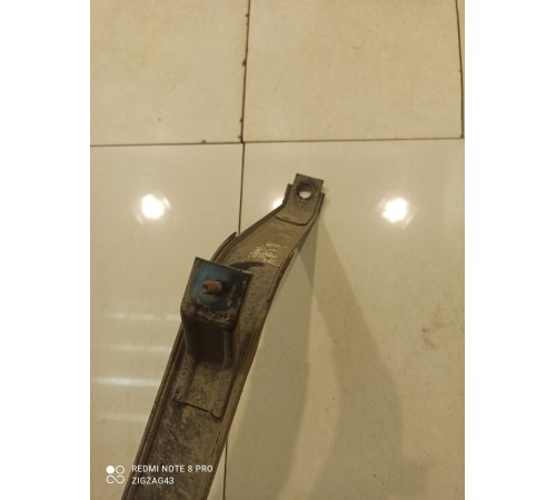 крепление бака (левое)