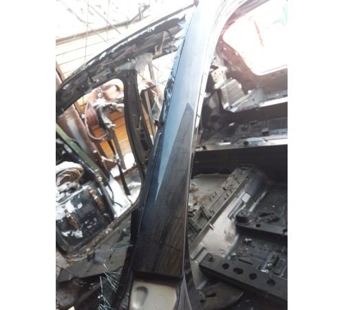 Стойка лобового стекла(левая)