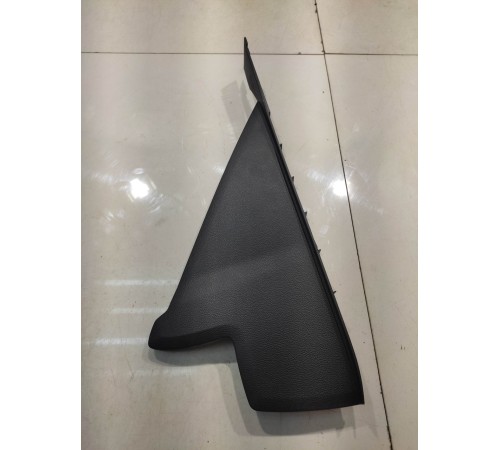 Пластик салона (левый)