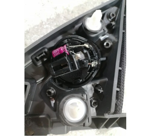 Динамик (уголок) двери передний левый