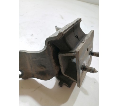 Кронштейн АКПП