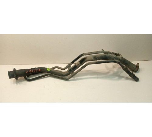 Горловина топливного бака