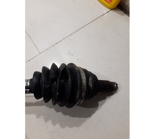 Привод(полуось) передний правый