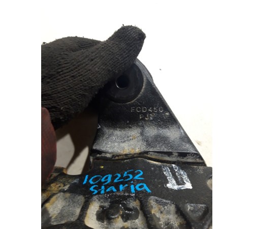 Кронштейн(крепление) двигателя правый