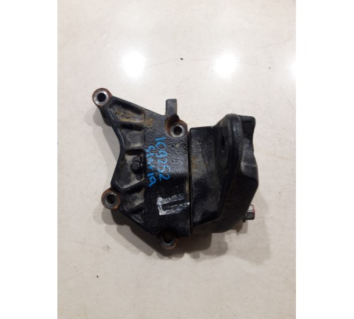 Кронштейн(крепление) двигателя правый