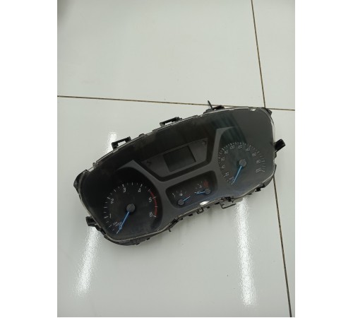 Панель приборов