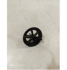 Винт крепления запасного колеса