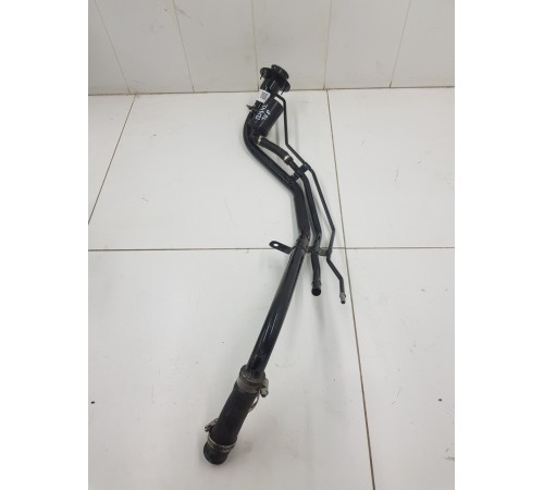 Горловина топливного бака