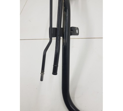 Горловина топливного бака