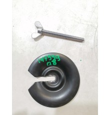 Болт крепления запасного колеса