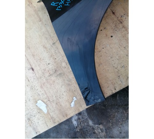 Крыло переднее правое