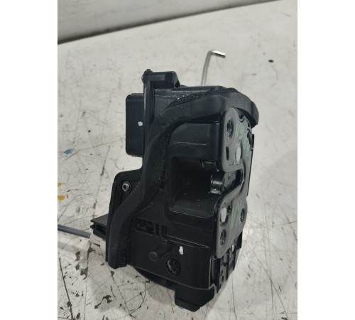 Замок двери задний правый