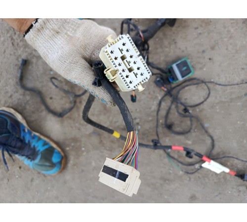 Электропроводка подкапотная двигателя ДВС