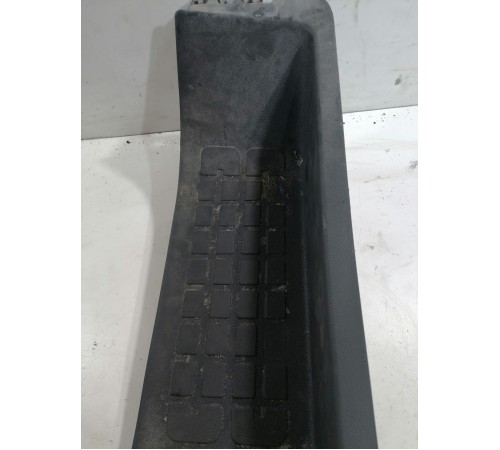 Подножка порога левая 