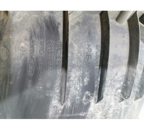 Подножка порога левая 