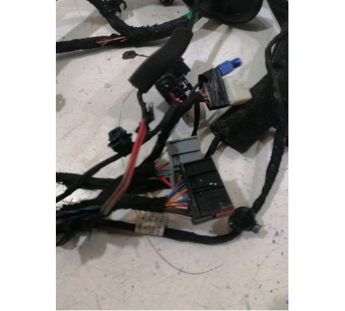 Электропроводка двери передняя правая