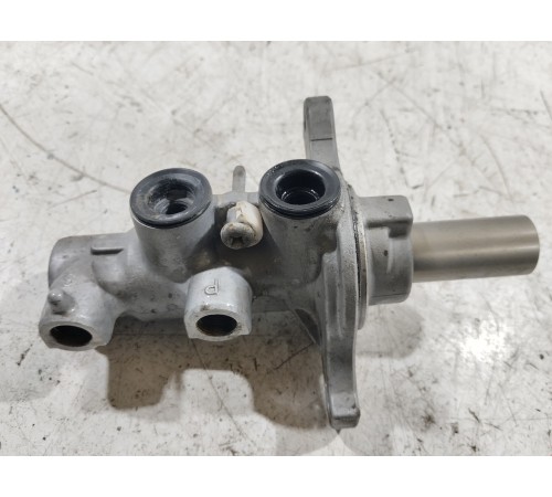 Главный тормозной цилиндр