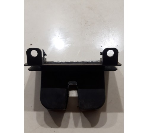 Накладка замка багажника