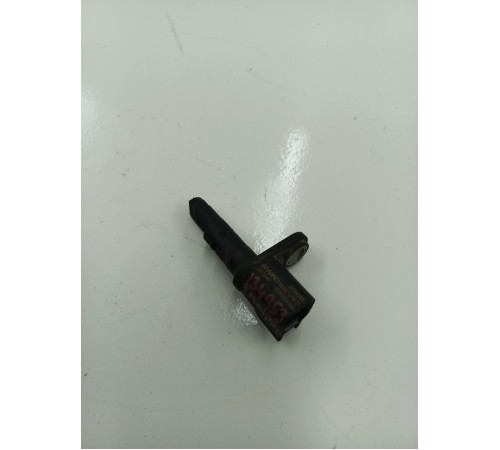 Датчик ABS передний