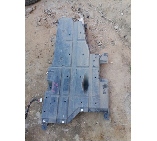 Защита антигравийная задняя правая