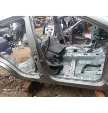 Порог со стойкой правый