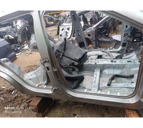 Порог со стойкой правый