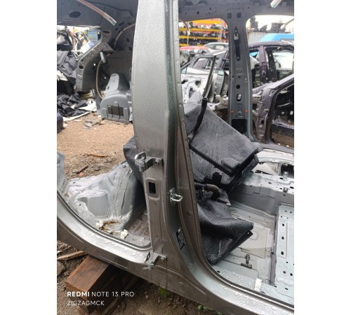 Порог со стойкой правый