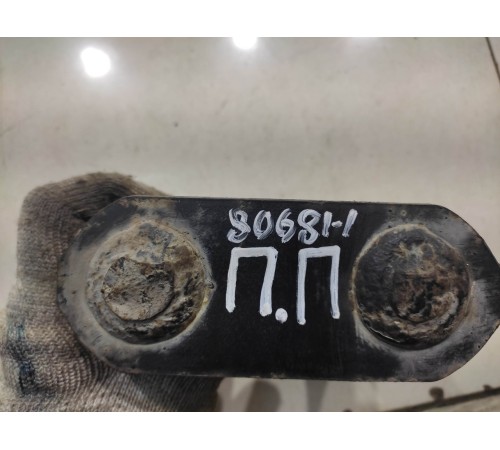 Крепление рессоры(серьга) переднее правое