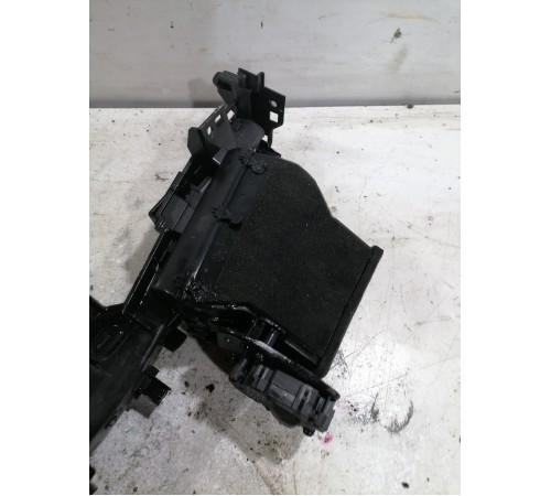 Воздуховод пассажира с электроприводом