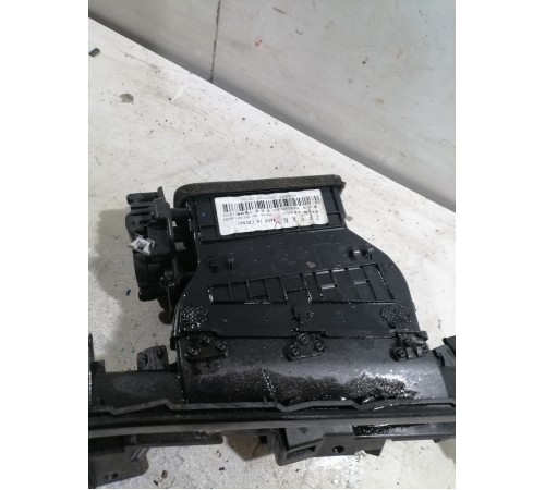 Воздуховод пассажира с электроприводом