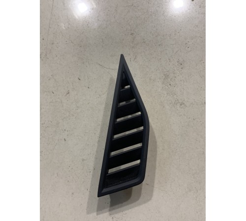 Воздушный дефлектор (накладка) левый