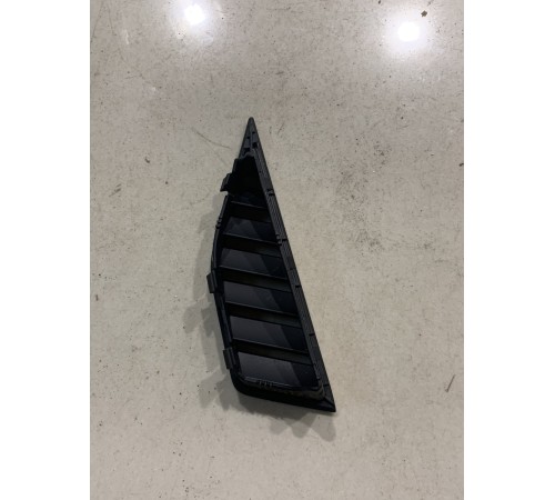 Воздушный дефлектор (накладка) левый