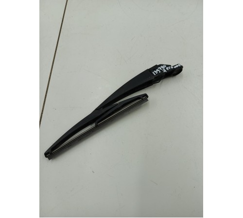 Поводок стеклоочистителя задний