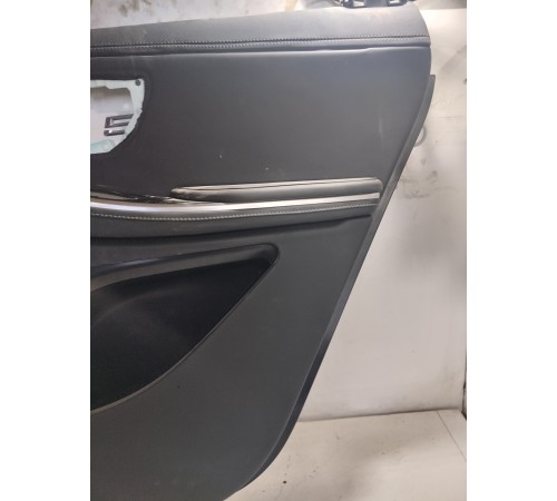 Обшивка двери задняя правая