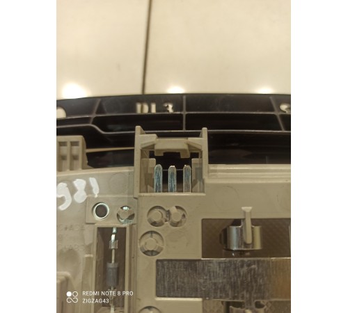 Плафон внутреннего освещения (задний)