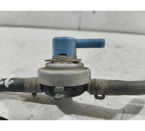 Клапан вакуумный с трубками