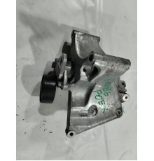 Кронштейн генератора с роликом натяжителя ремня ГРМ