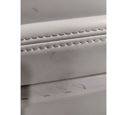 Обшивка двери передняя правая