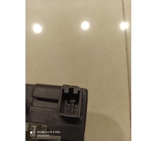 Замок зажигания(блокировка рулевой колонки)